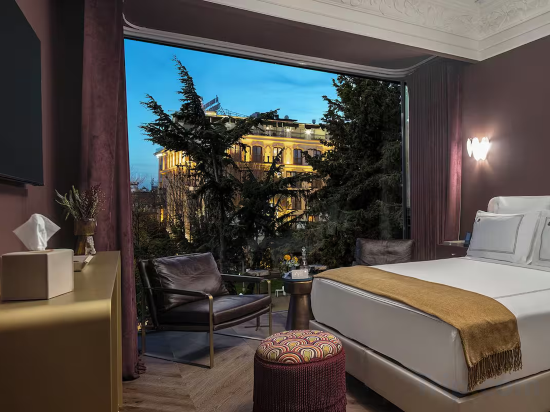 Mulberry Chamber Deluxe Room