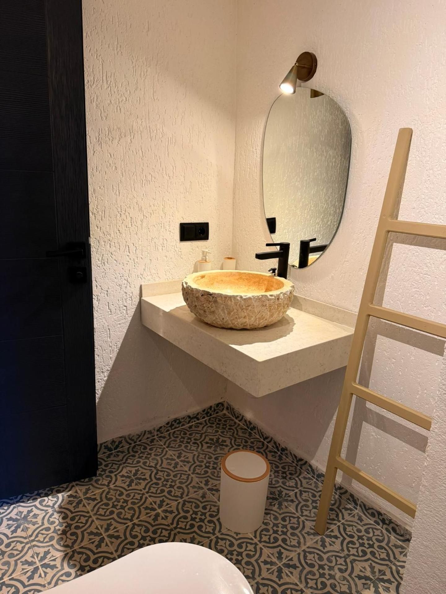 Kastro Houses Two-Bedroom Apartment