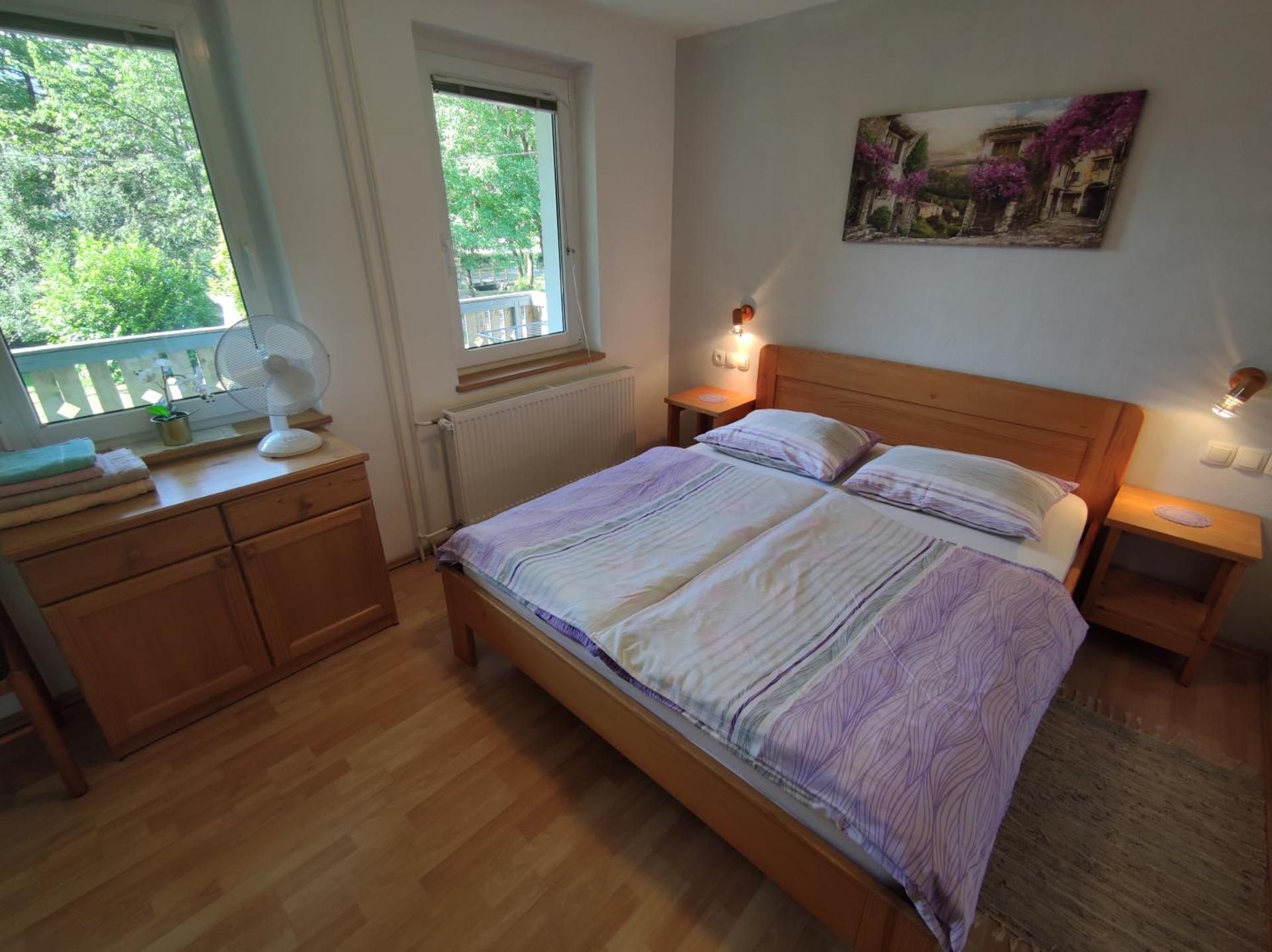 Lake House Sebanc One-Bedroom Apartment with Balcony and Lake View