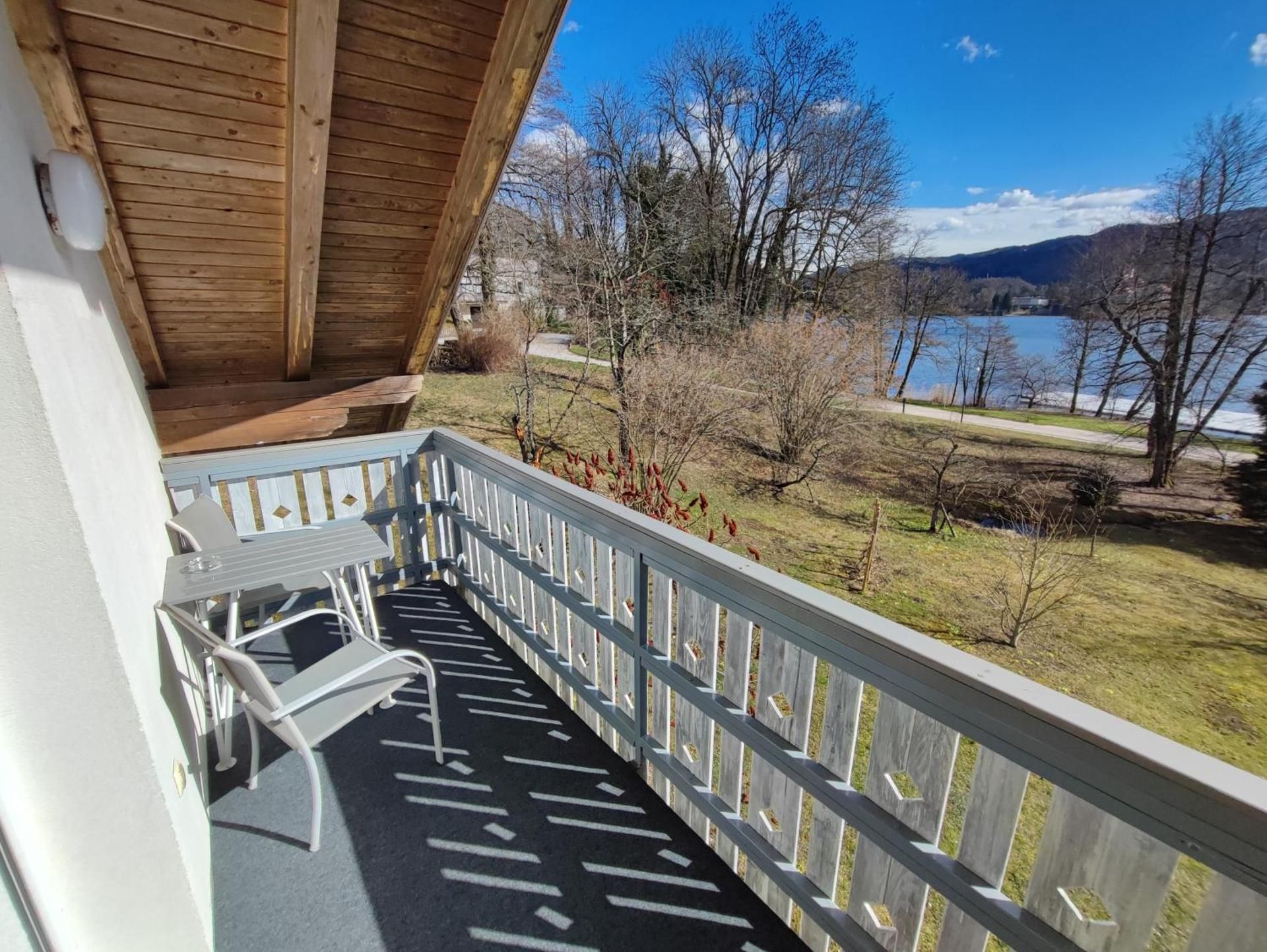 Lake House Sebanc Double Room with Lake View 2