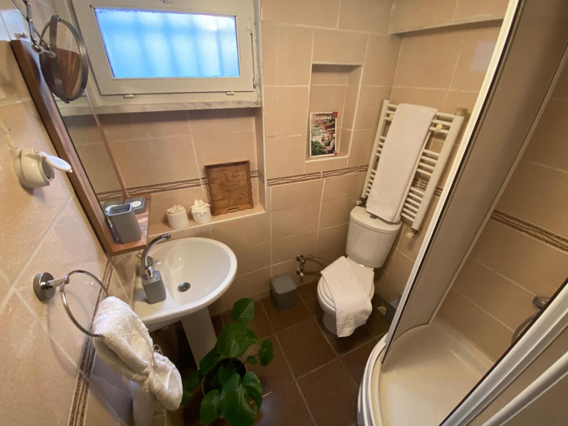 Three-Bedroom Standard Apartment