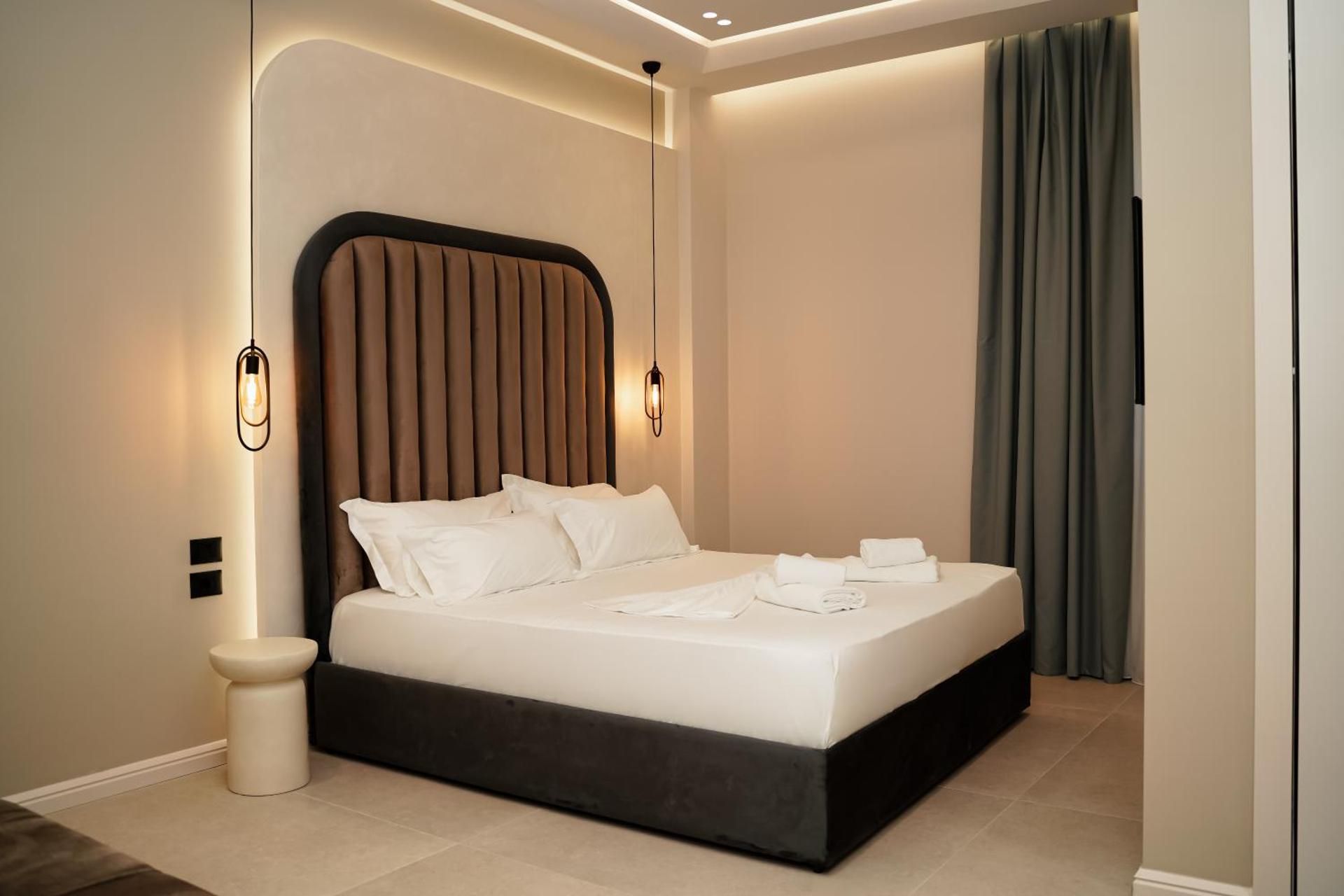 Diamar Suites Deluxe Triple Room 6