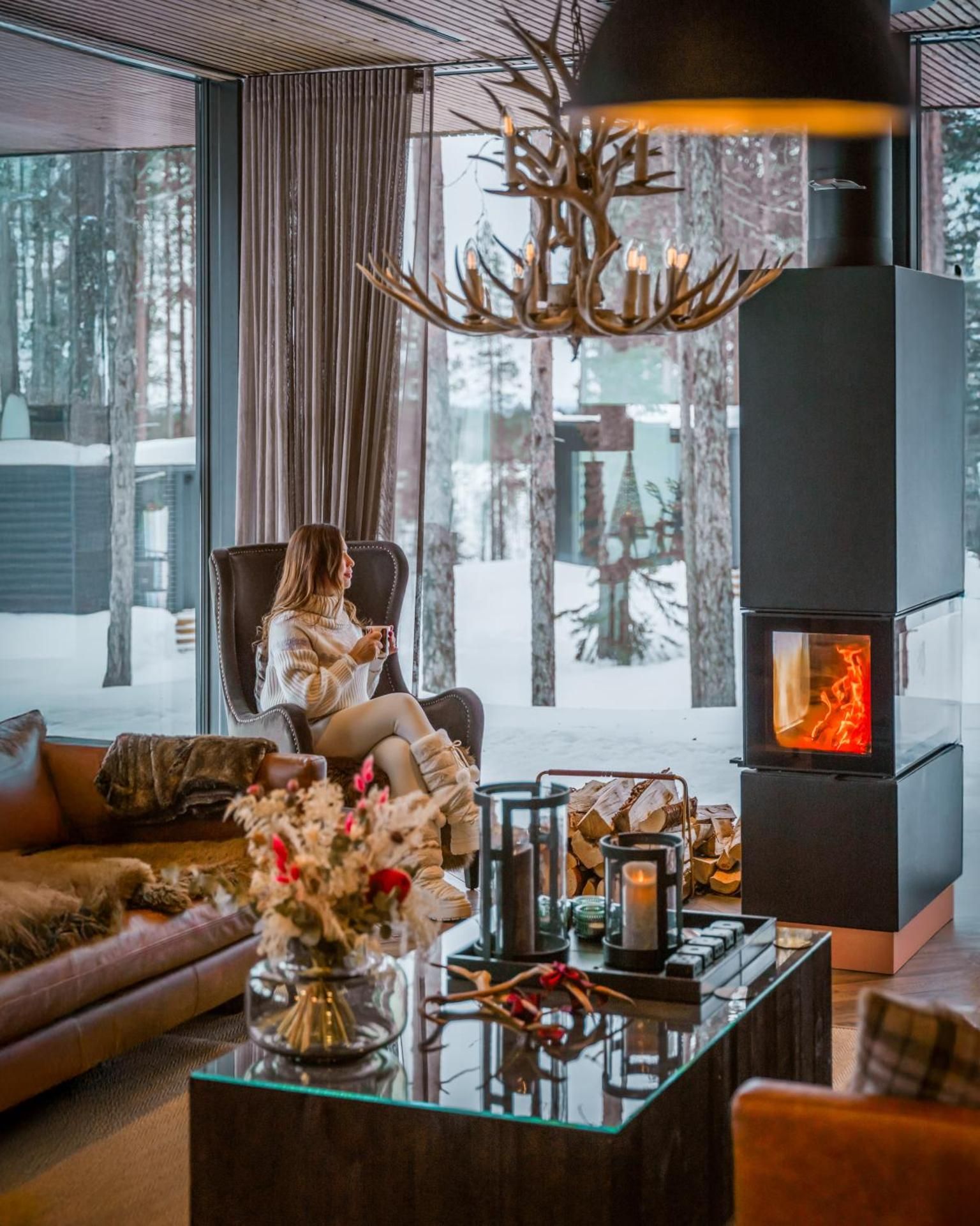 Shared lounge/TV area