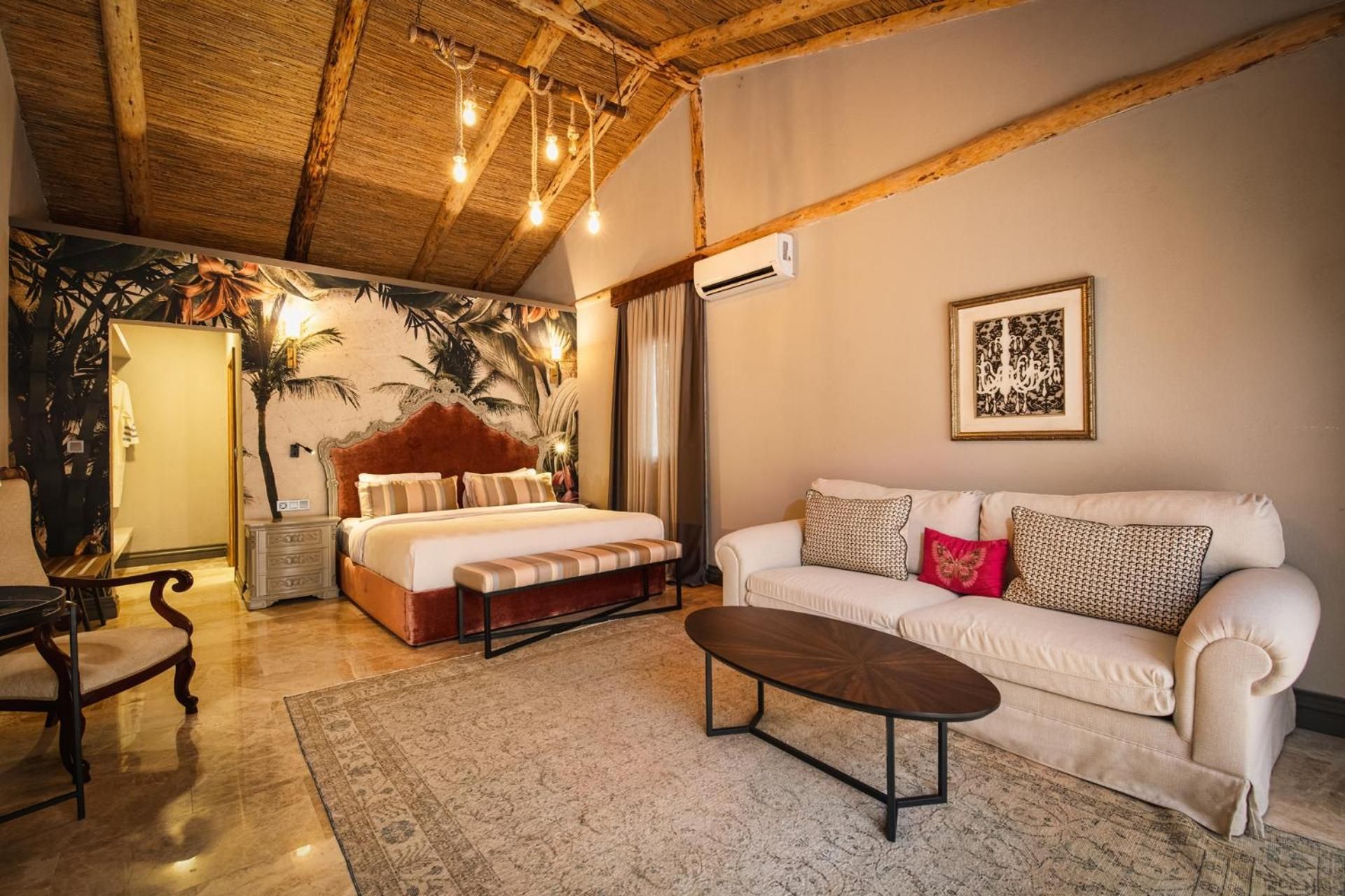 Suite with Pool View