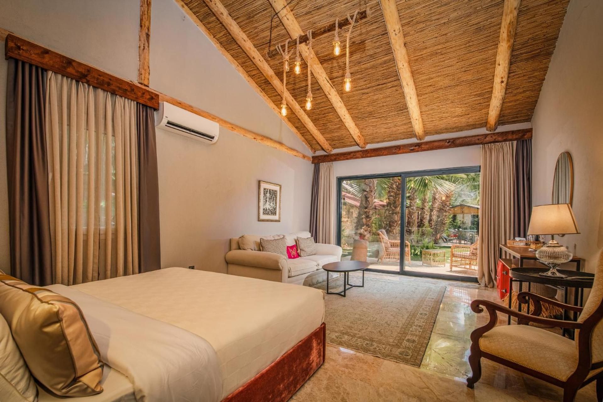 Suite with Pool View