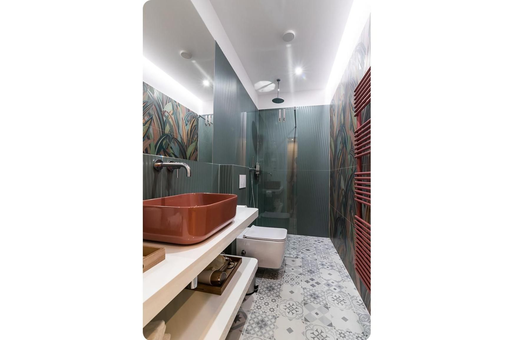 Cube - Deluxe King Suite (First Floor)