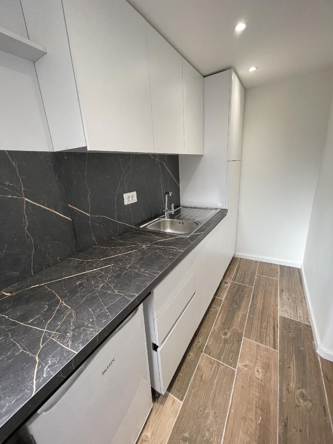 Enjoy Travel Le petite Central Studio Apartments Studio Apartment 2 3