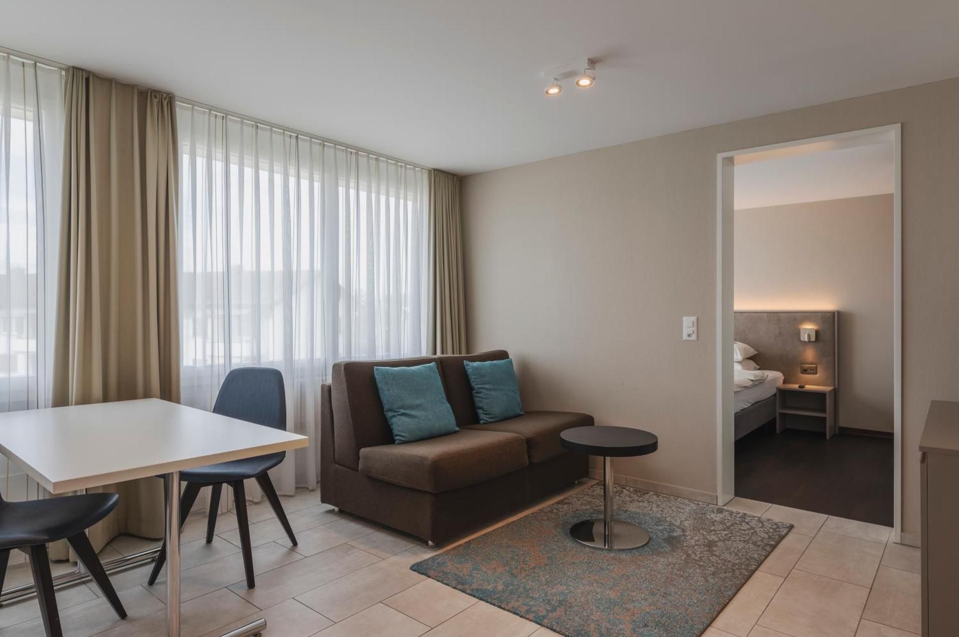 Amanthos Living Zurich Airport Sky Suite 3