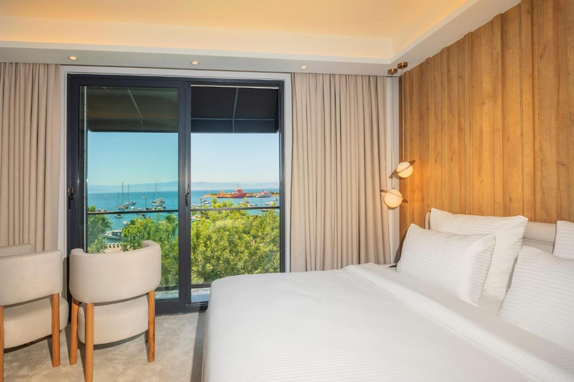 Premier Lounge Hotel Standard Double Room