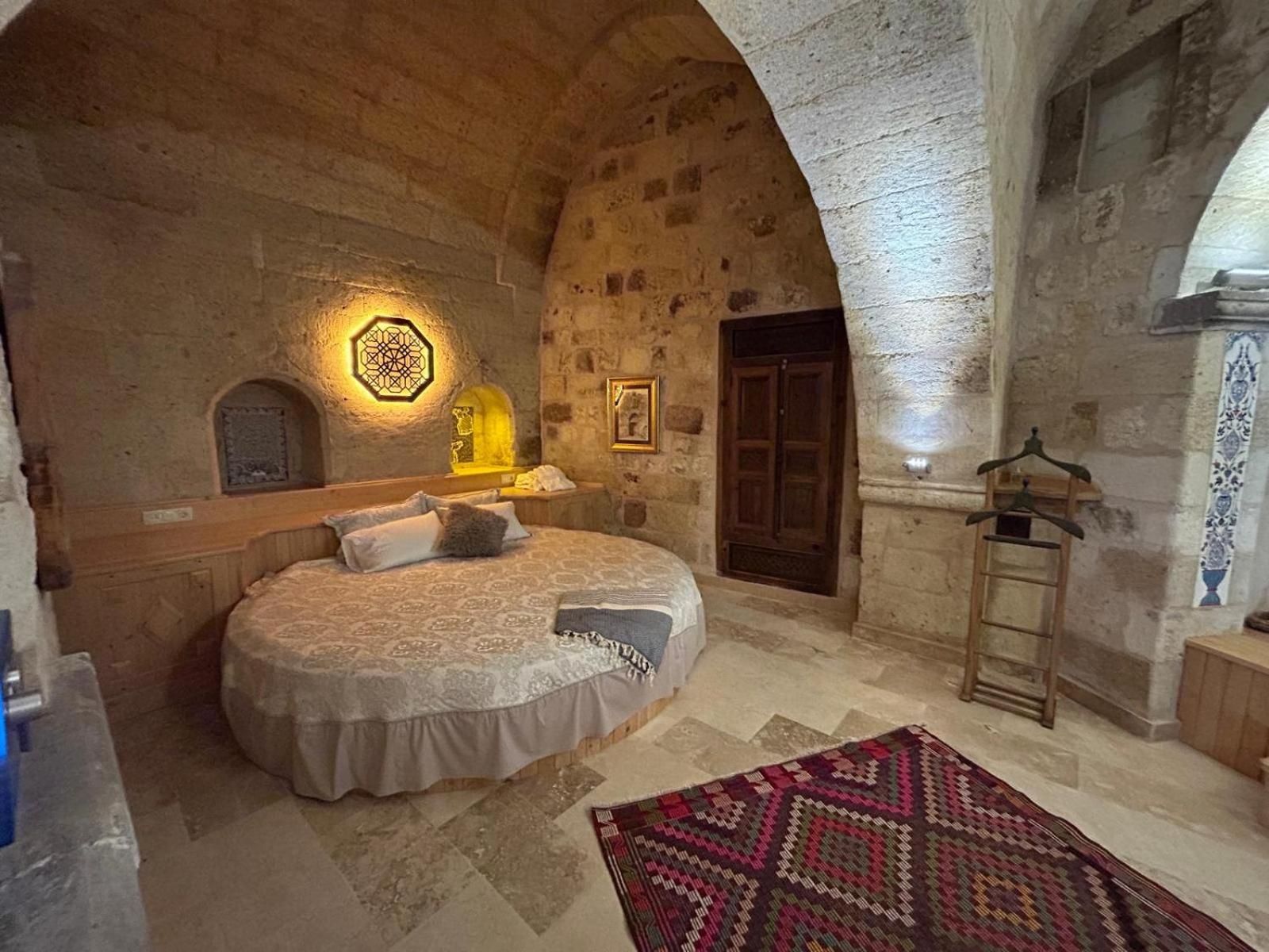 1860 KADIEVI Suites & houses King Room with Spa Bath