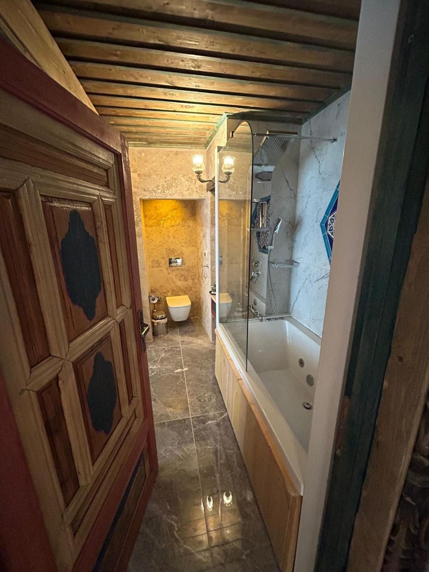 1860 KADIEVI Suites & houses Large Double Room 2