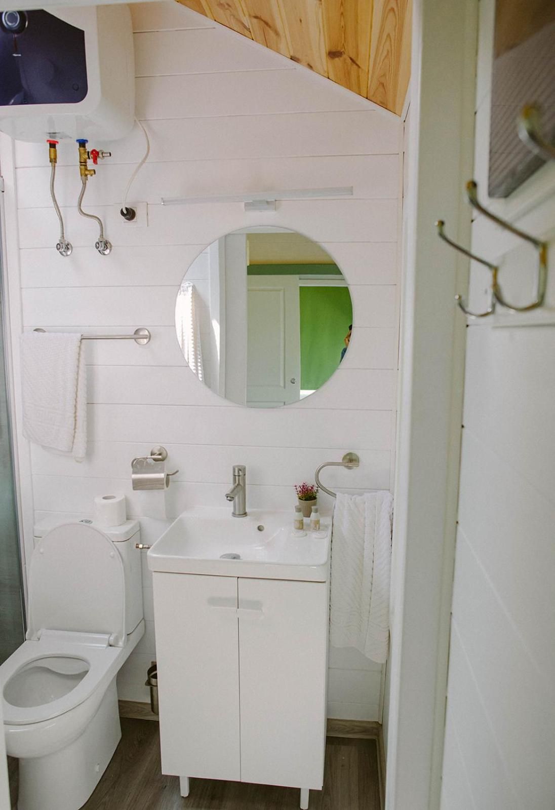 Central houses budget friendly Mobile Home 4