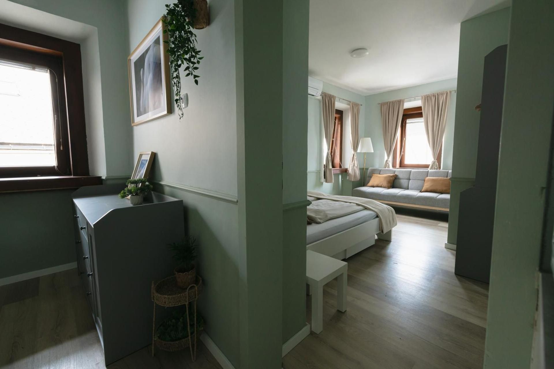 Castle Road Bled Two-Bedroom Apartment 3