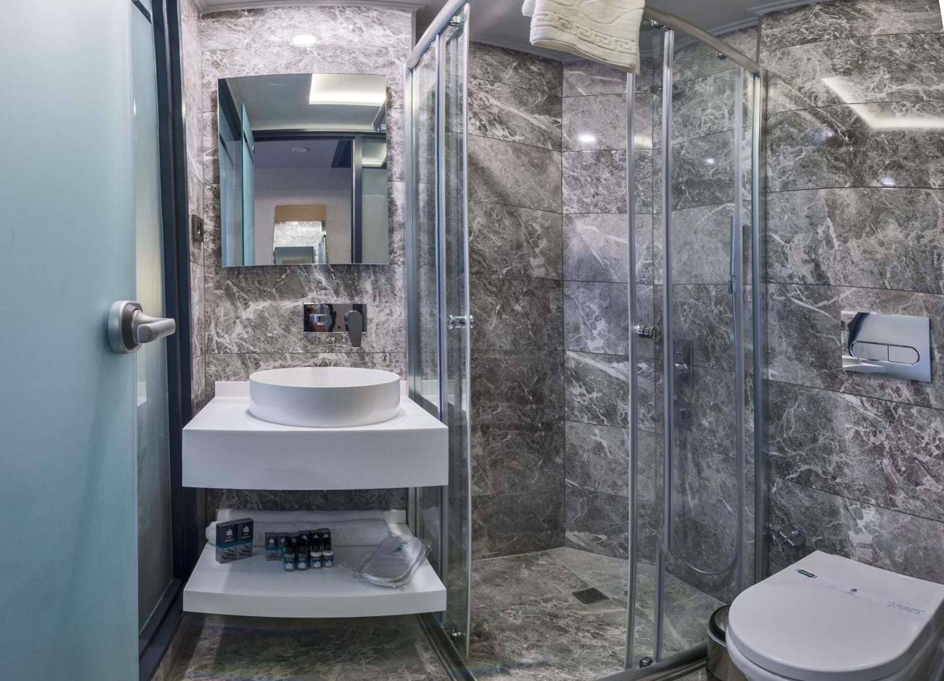 HOTEL GENOVA ISTANBUL Double Room 3