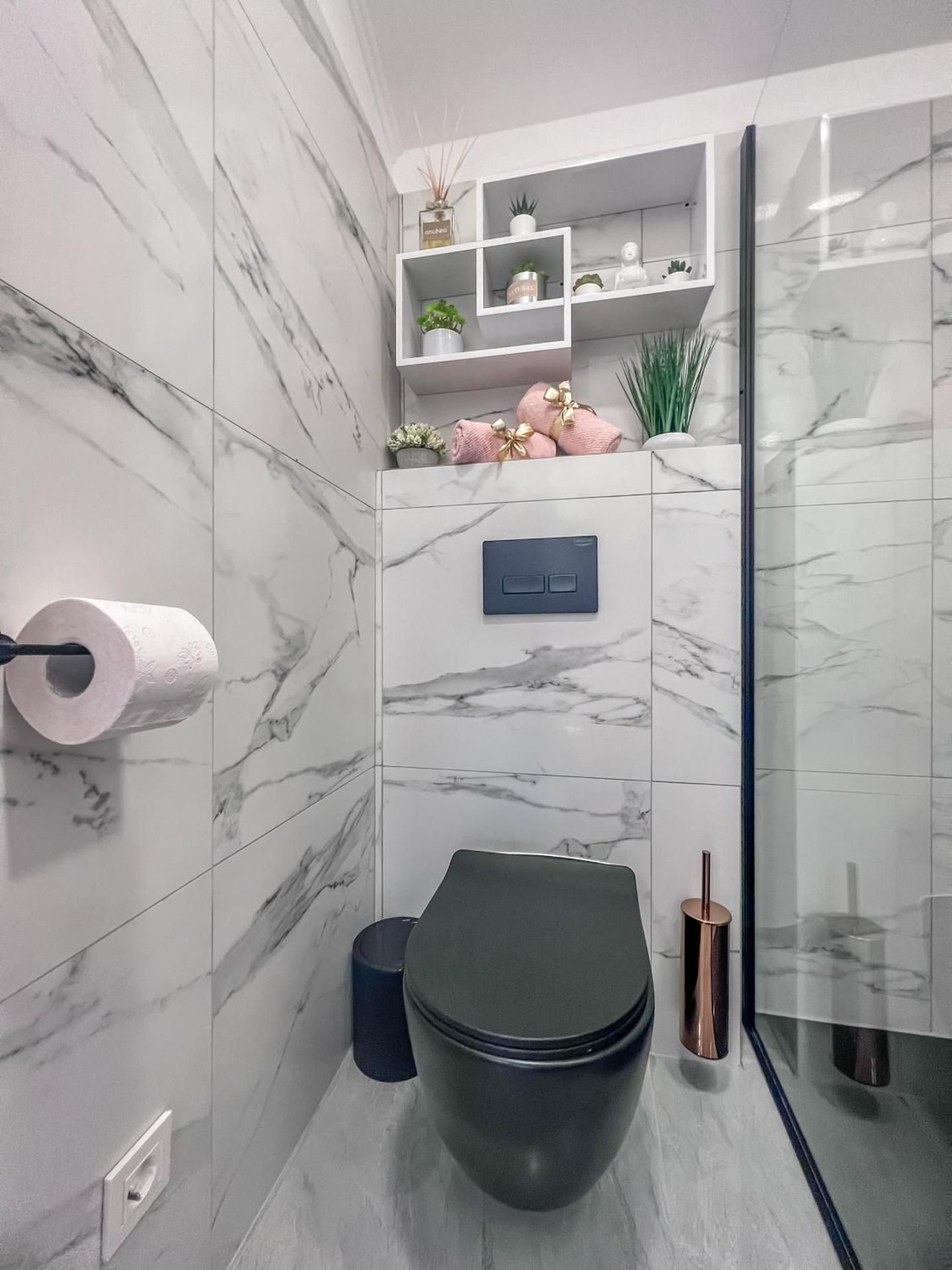 Aura Luxury Suites Bled One-Bedroom Apartment with Private Pool and Jacuzzi 2