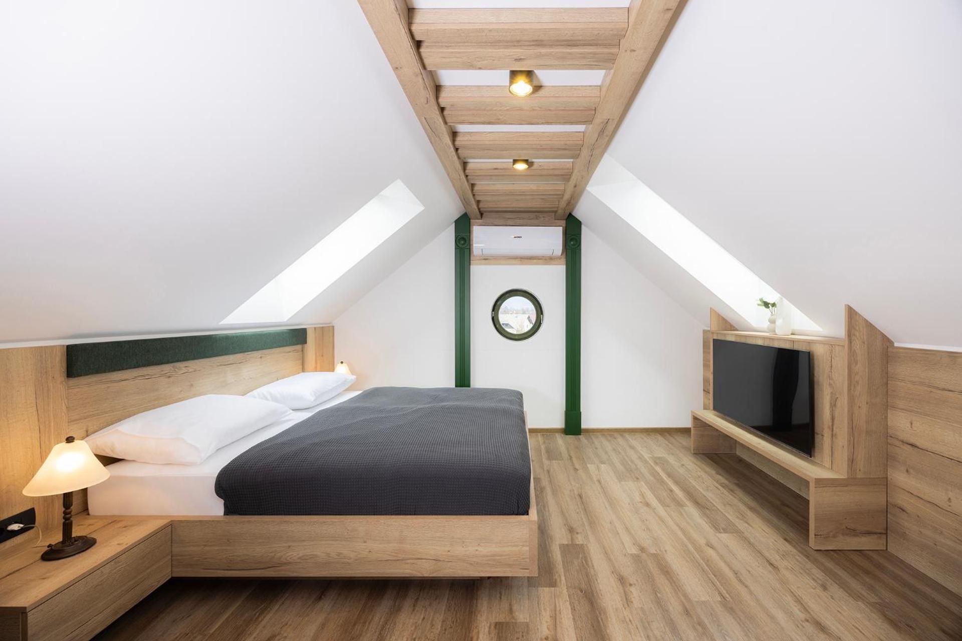 Vila Savica Bled Deluxe Double Studio - Attic