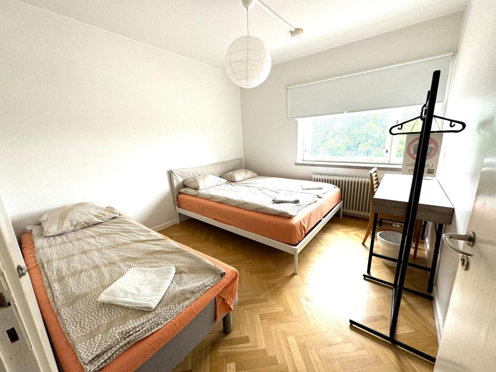 Unique House only 3 min from the airport Triple Room 4