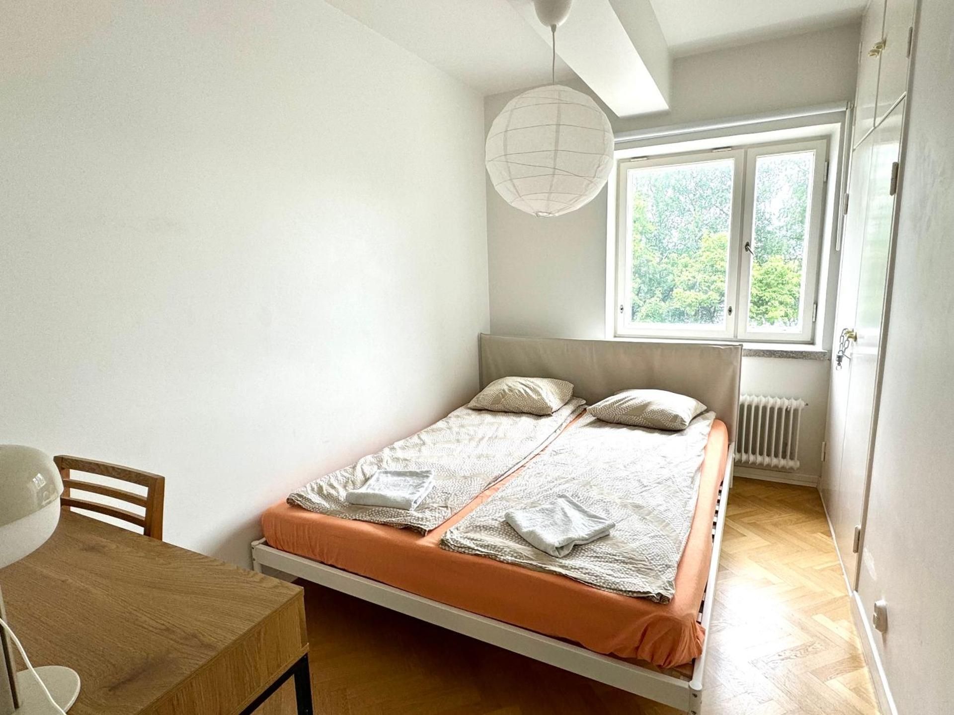 Unique House only 3 min from the airport Triple Room