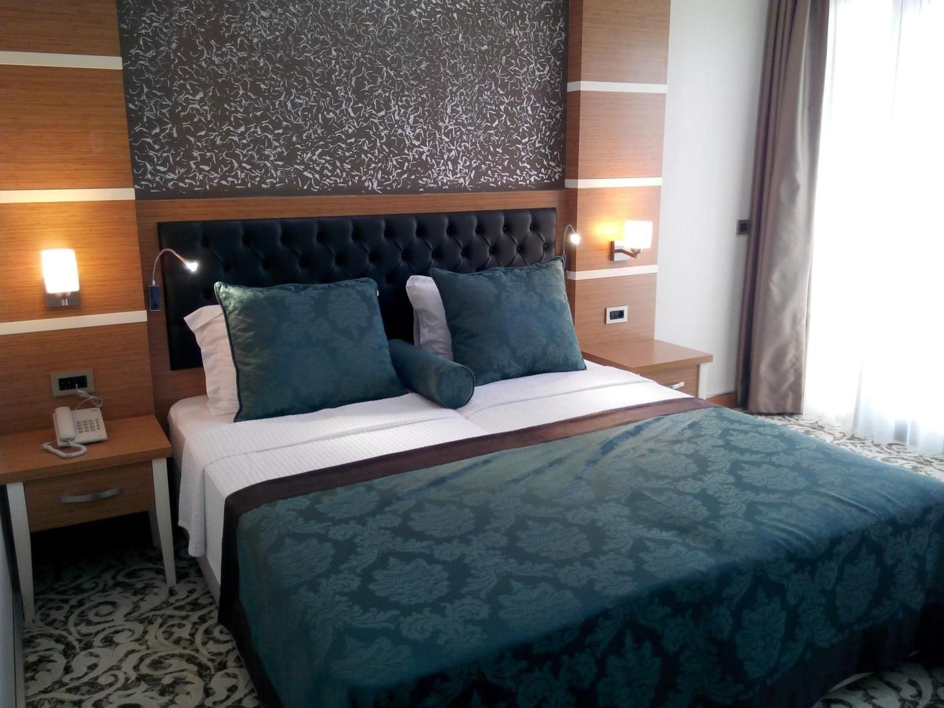 Malahit Exclusive City Hotel Standard Triple Room