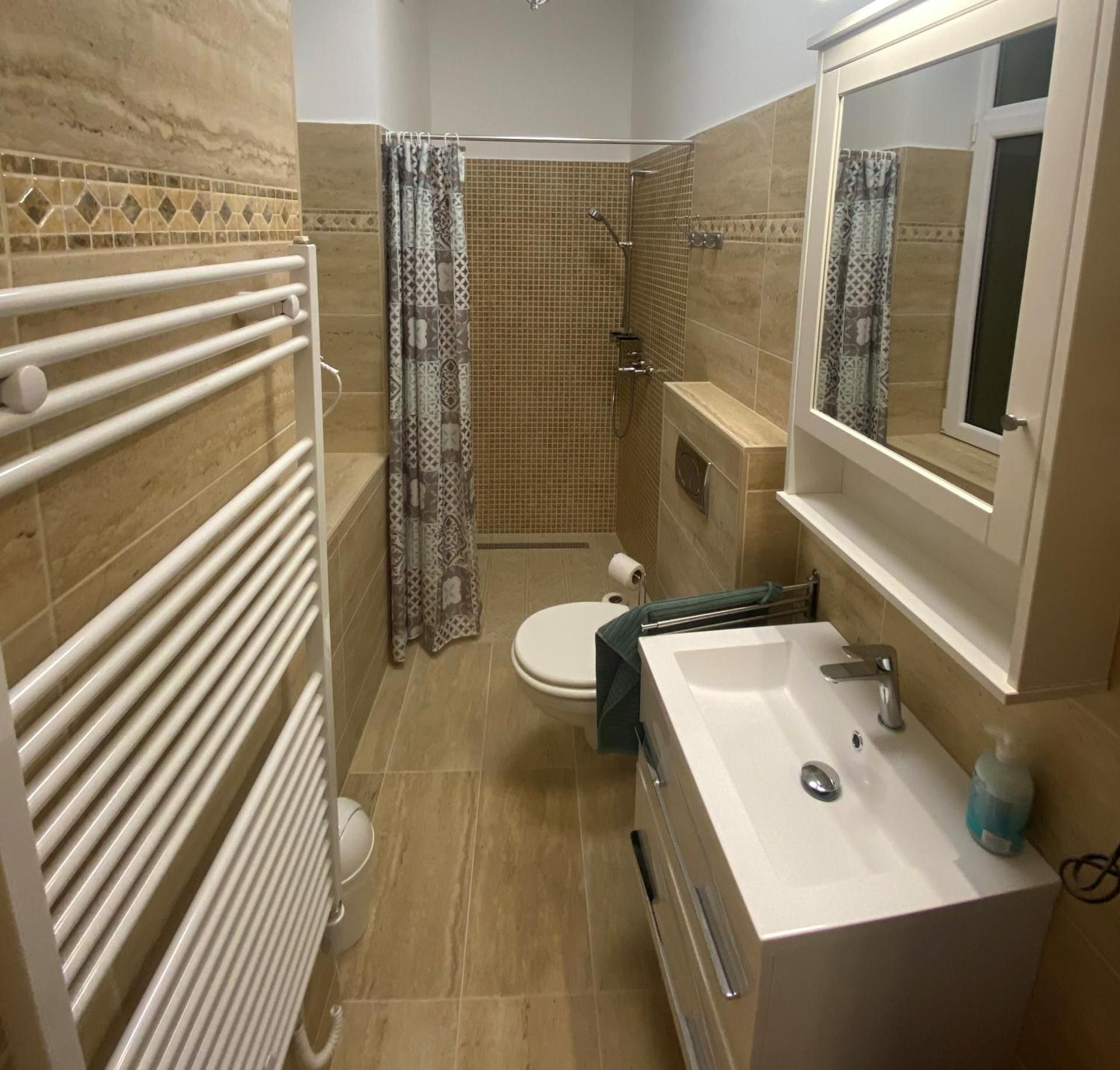 Amazing Kazinczy Flat No. 1 Budapest Two-Bedroom Apartment 20