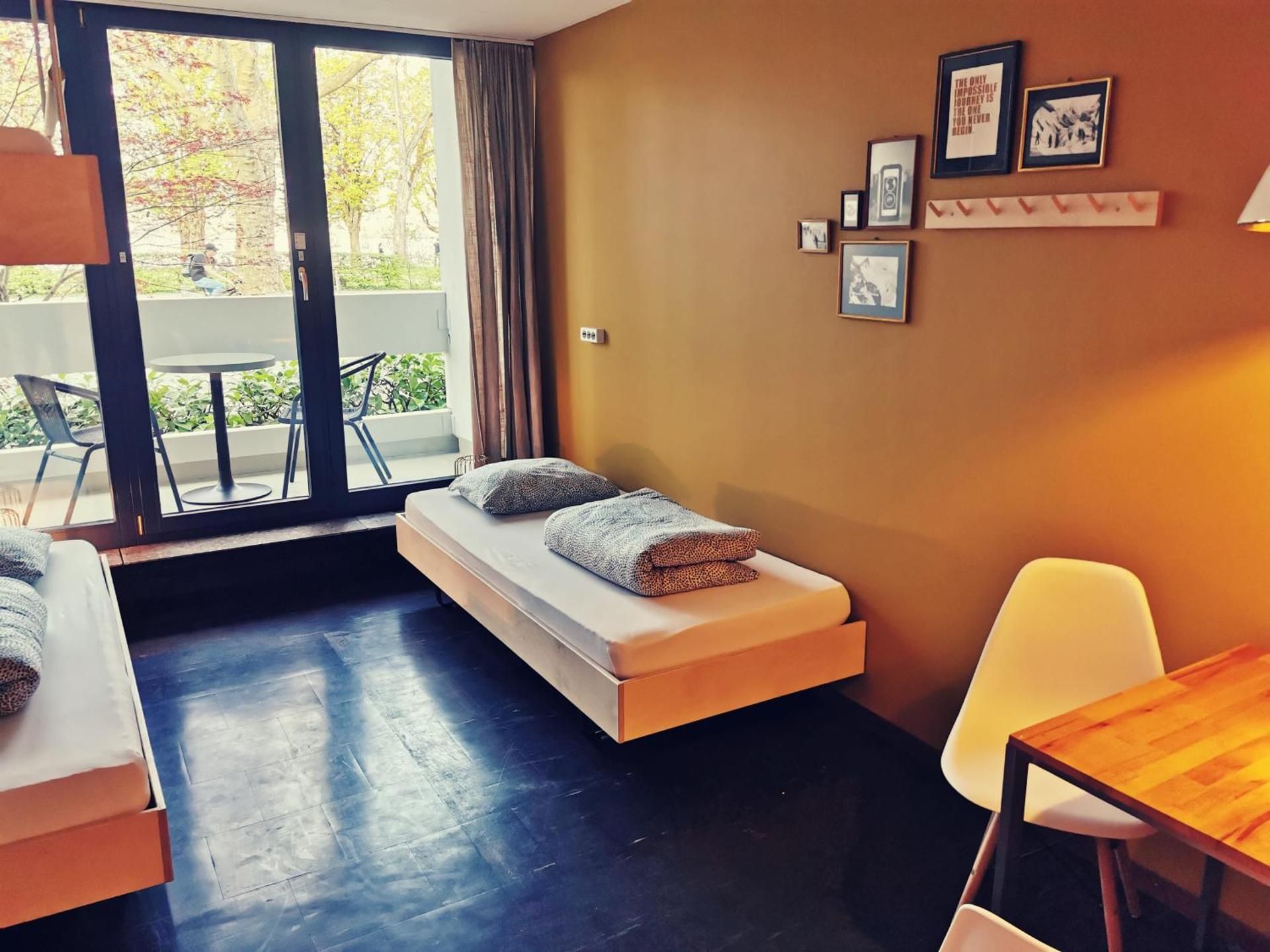 Budget Triple Room with Shared Bathroom