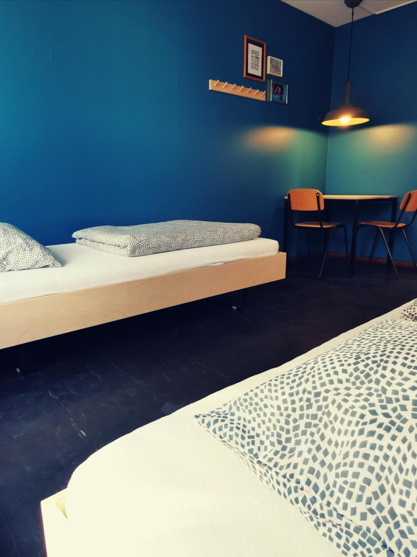 Budget Twin Room with Shared Bathroom