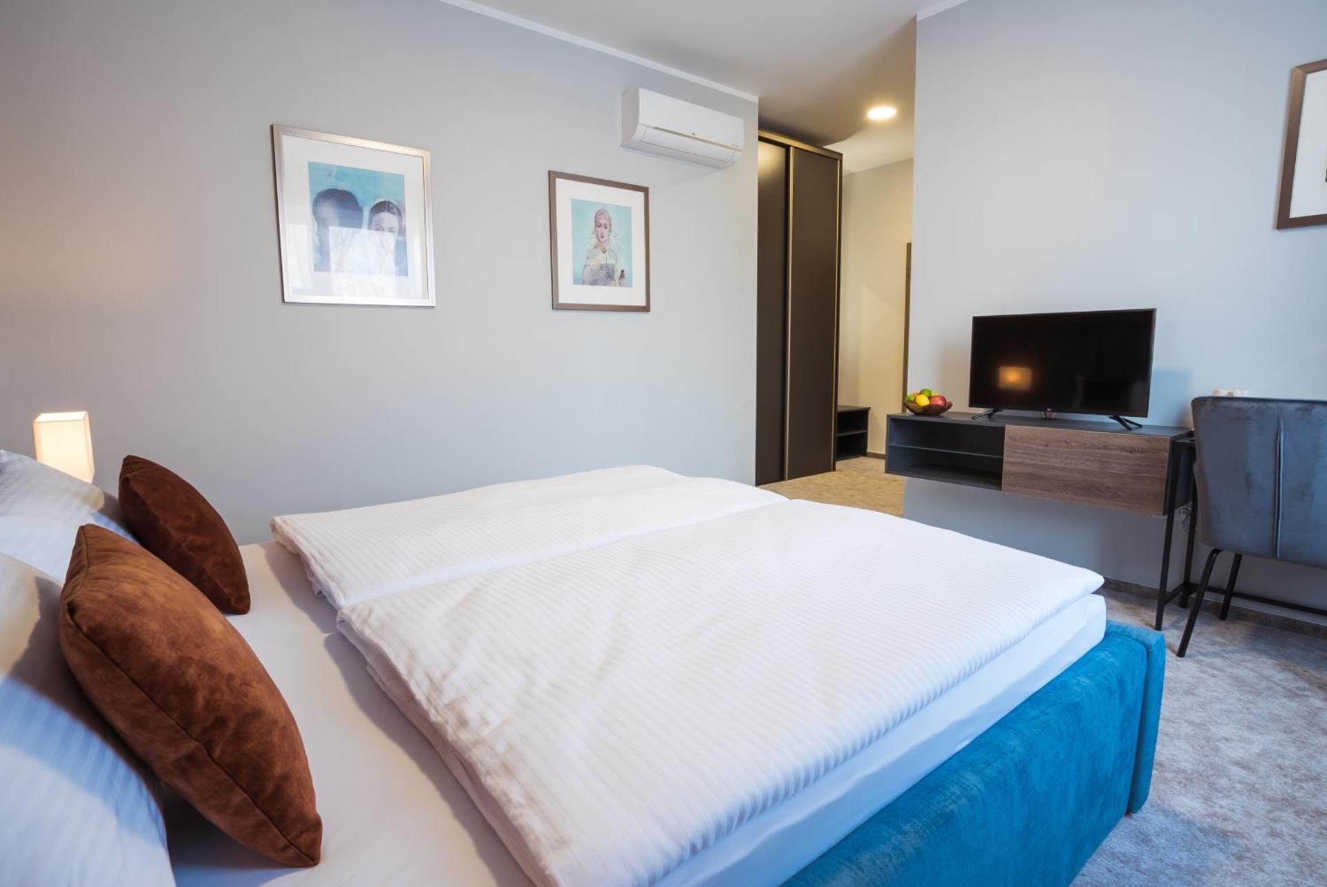 Cassian Inn Superior Double or Twin Room