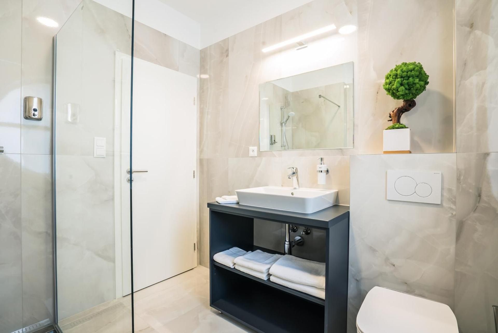 Cassian Inn Superior Double or Twin Room 3