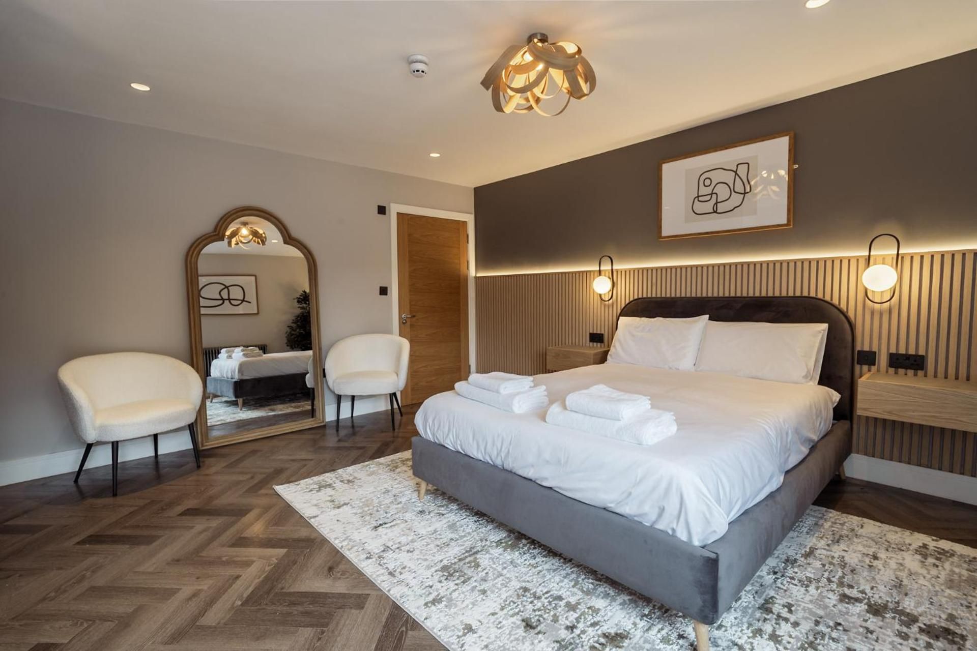 The Moat Wrotham Deluxe King Room