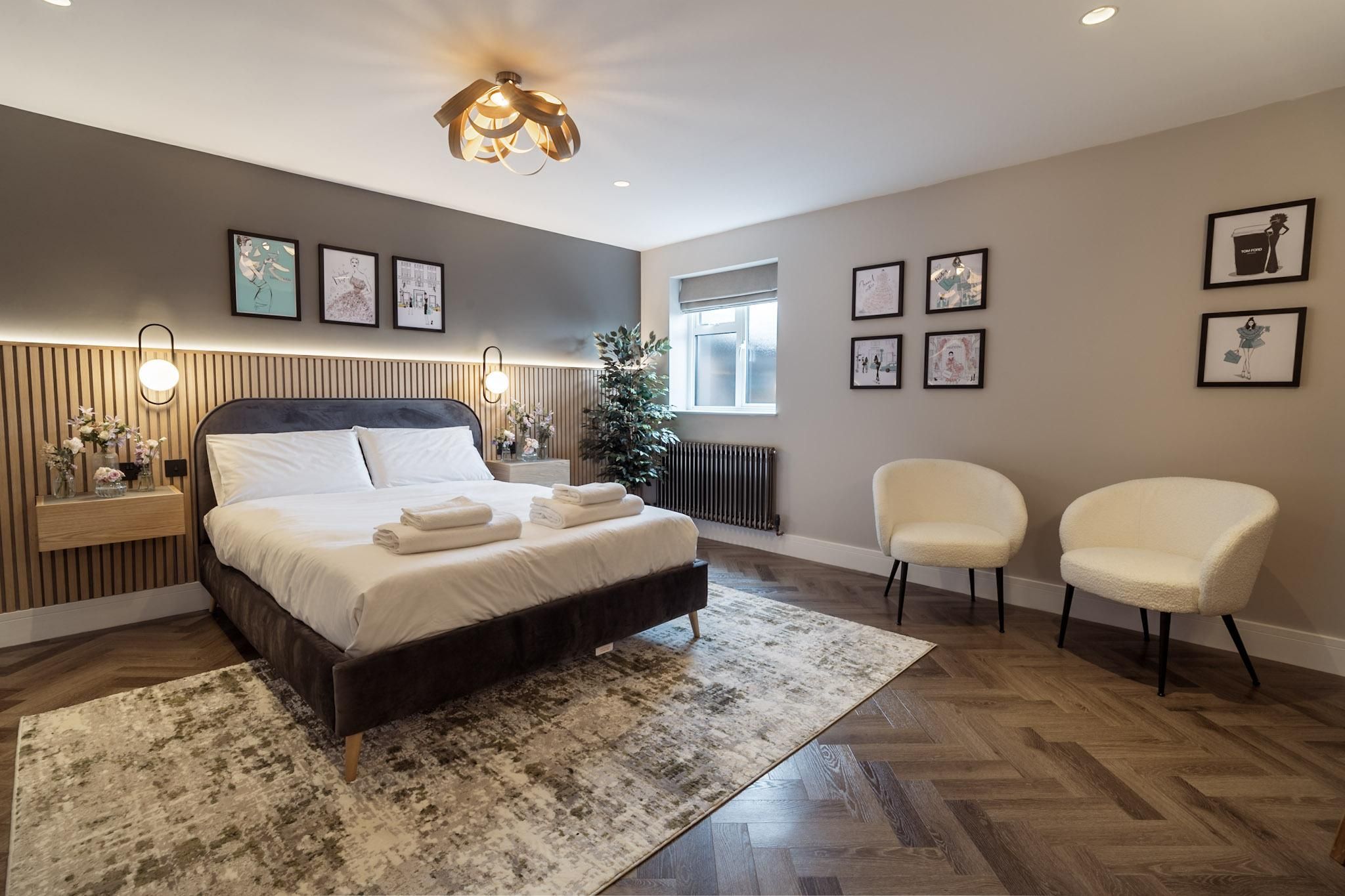 King-Superior-Ensuite with Shower-ROOM 1