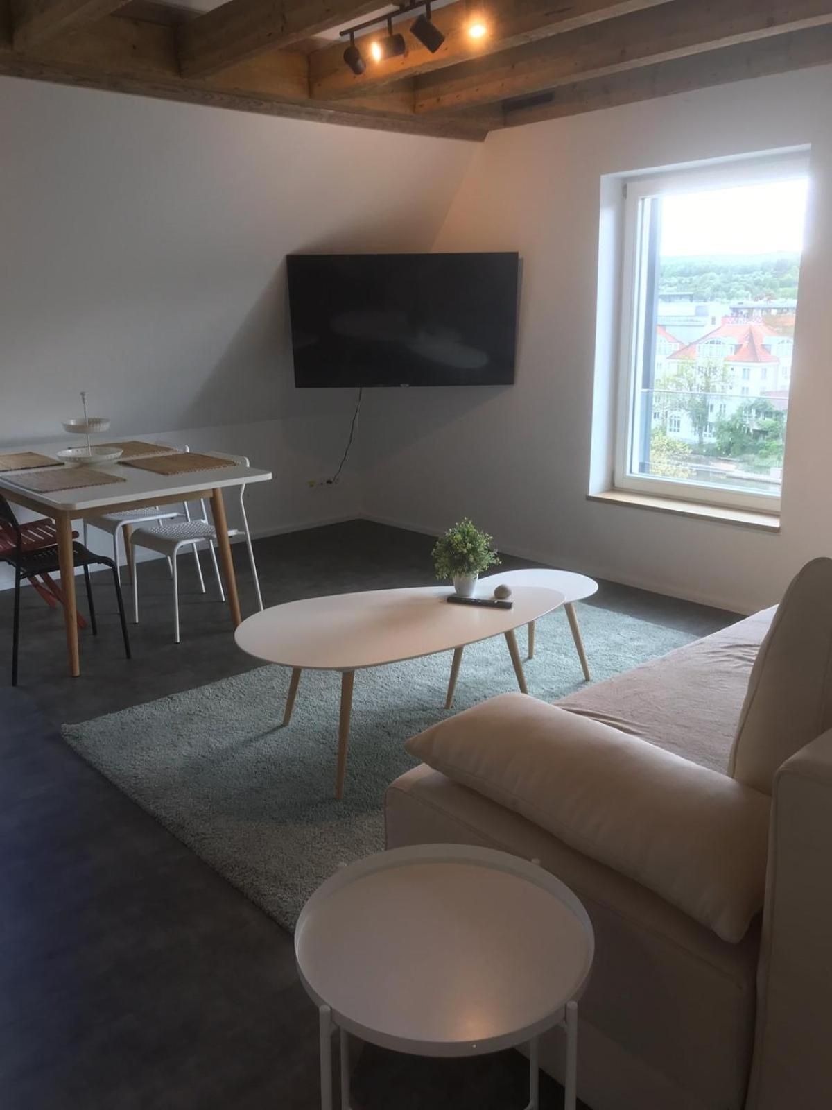 Shared lounge/TV area