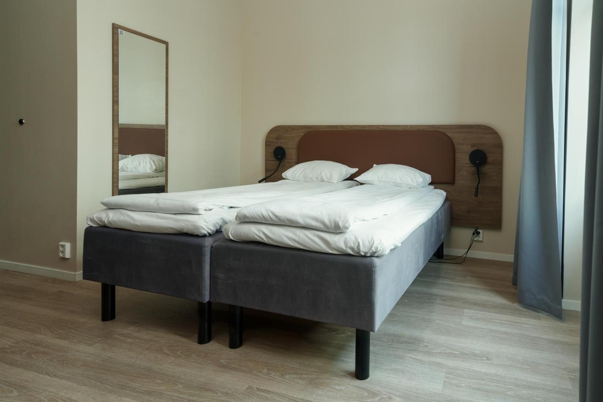 Studio Apartment with Balcony