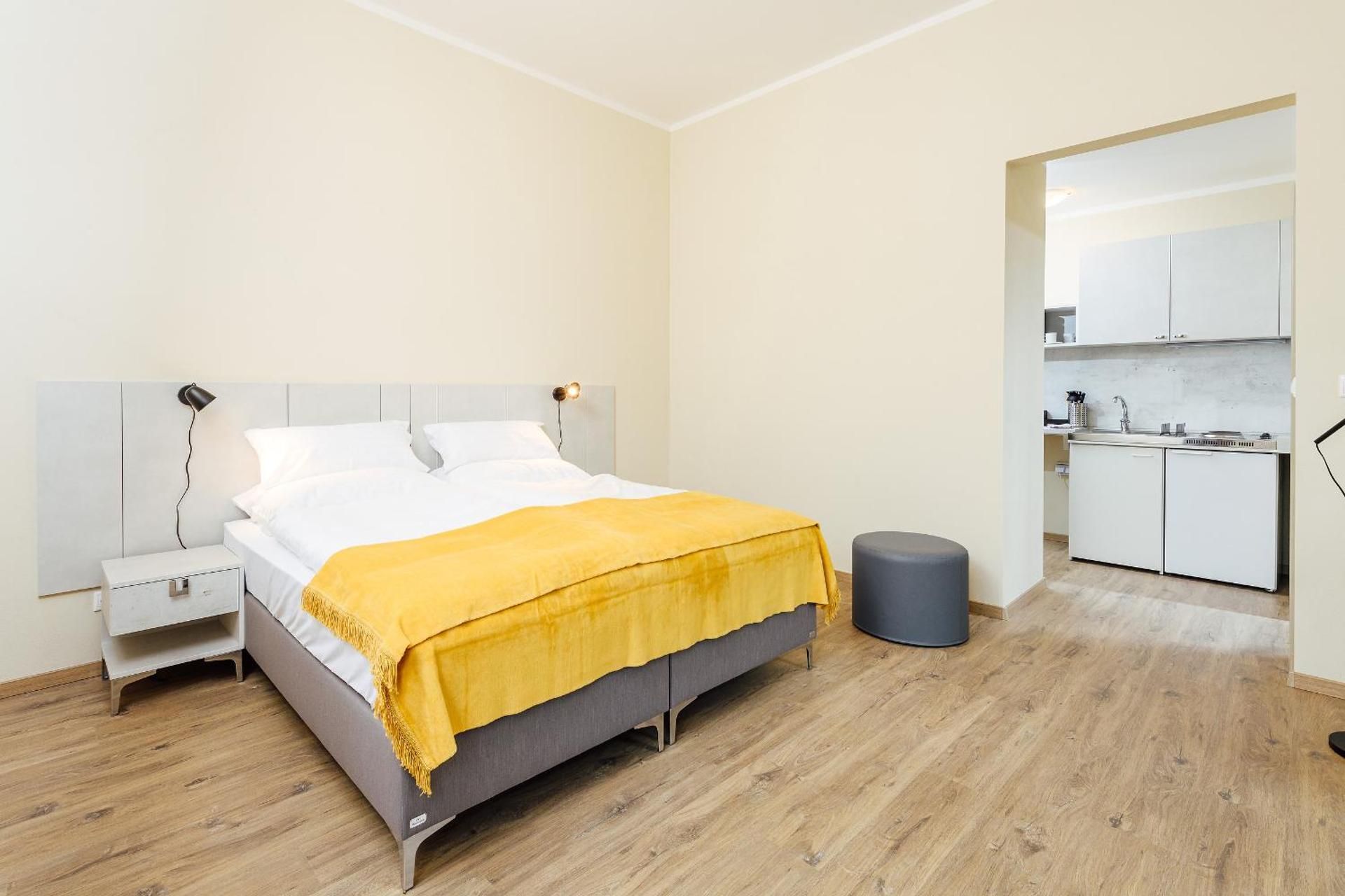 Standard Double Suite