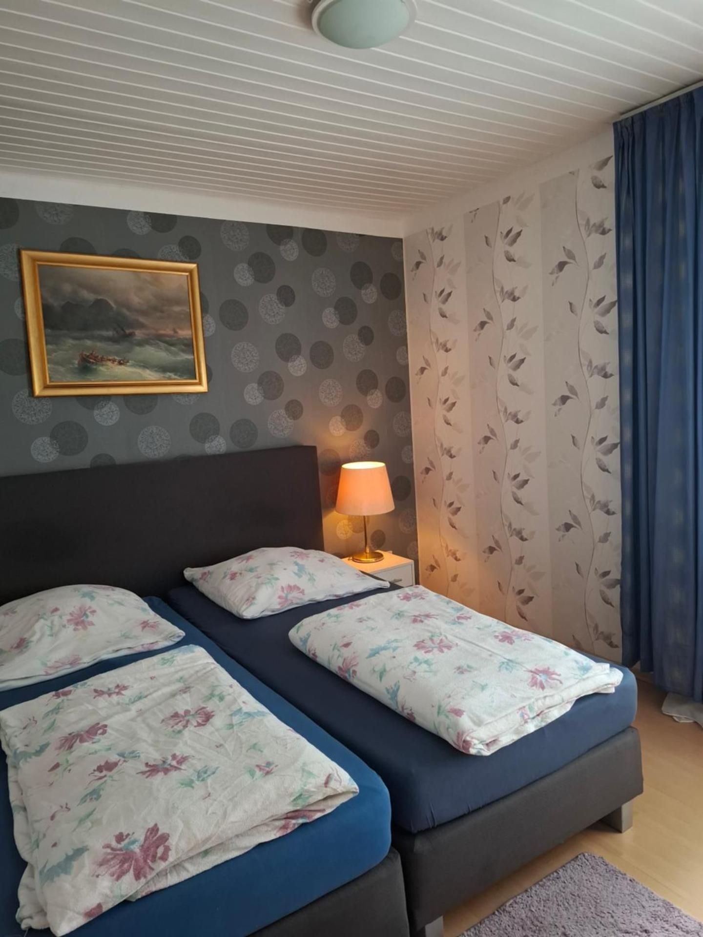 B&B Apartments Privater Eingang und kostenlose Parkplatz Three-Bedroom Apartment