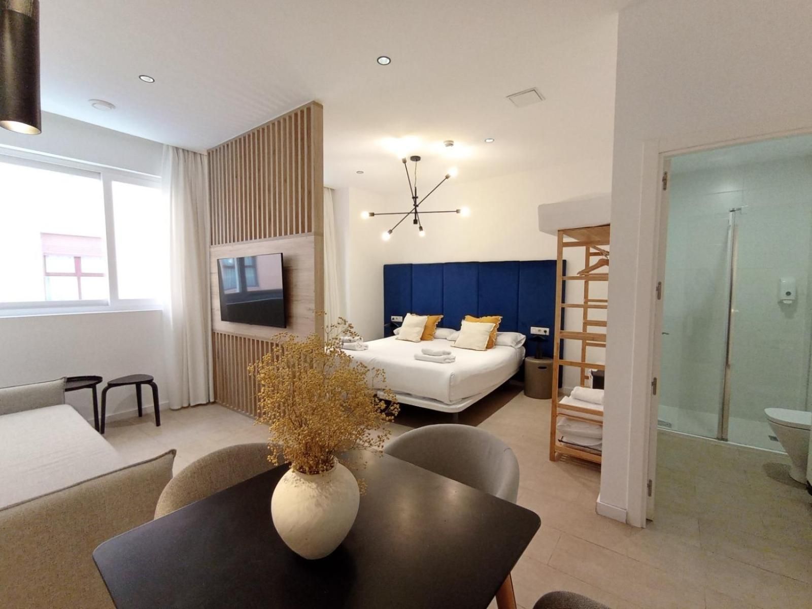 Standard Triple Studio