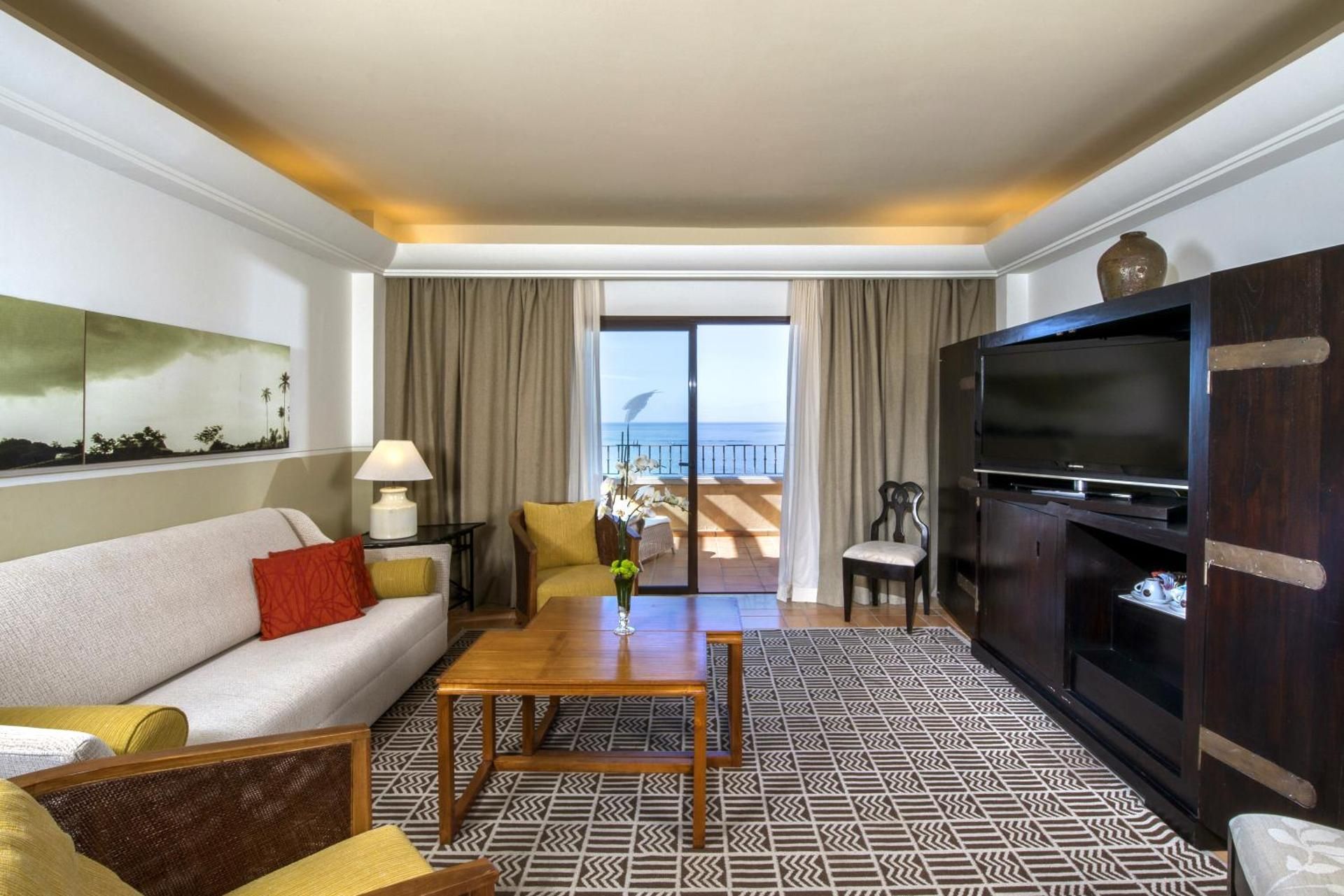 Junior Suite with Terrace and Ocean View Triple