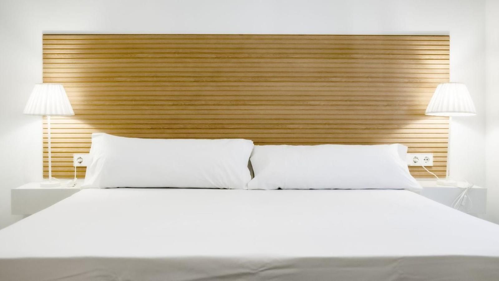 Catalina Suites Apartments Downtown Valencia Deluxe Apartment