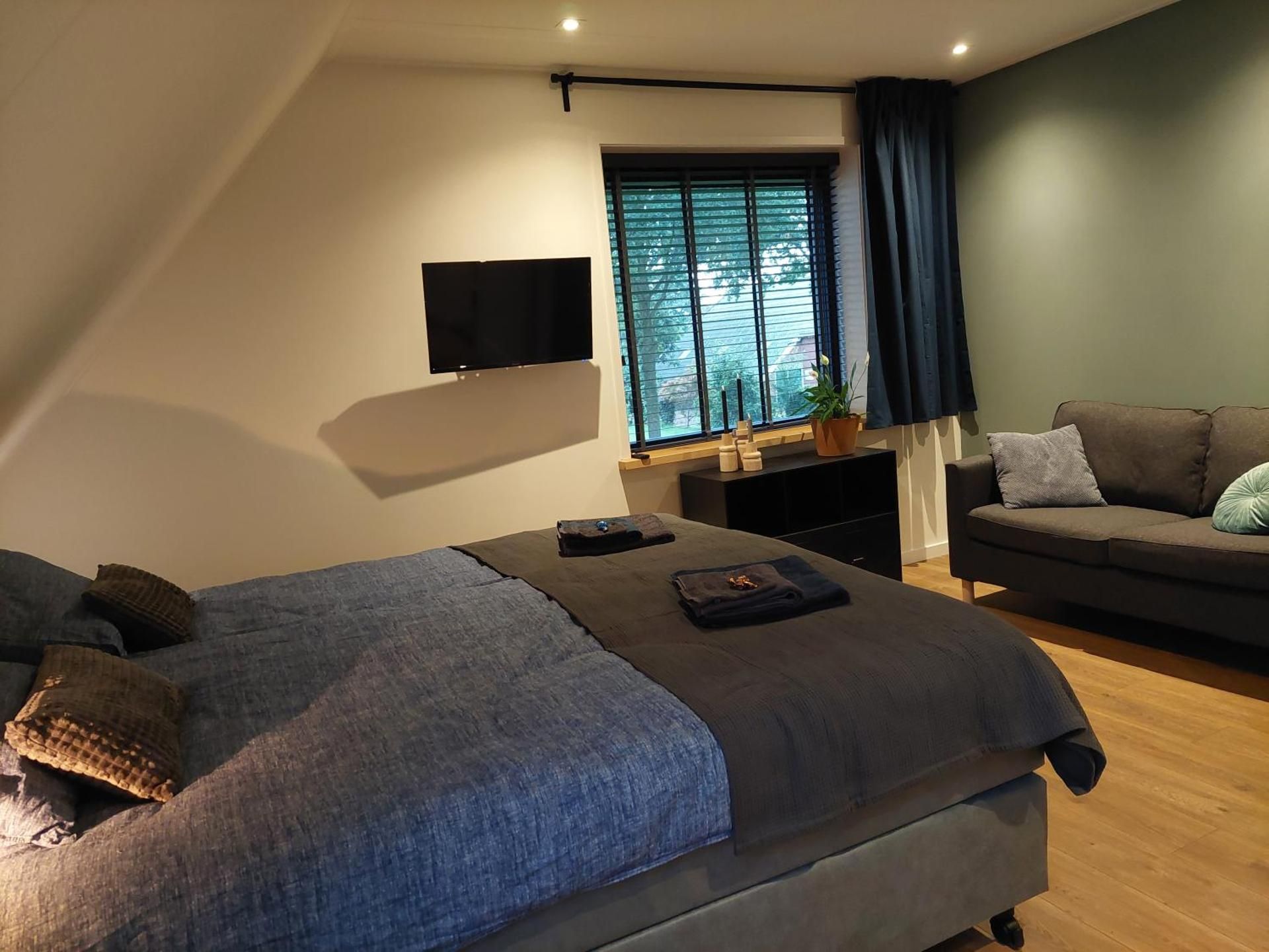 Smaakvol Slochteren Double Room with Private Bathroom 5