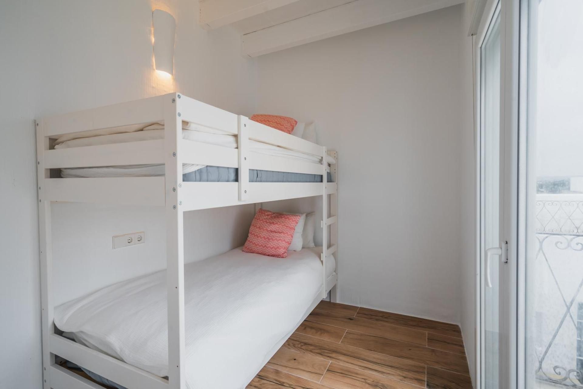 LLONGA'S Hostel Superior Suite