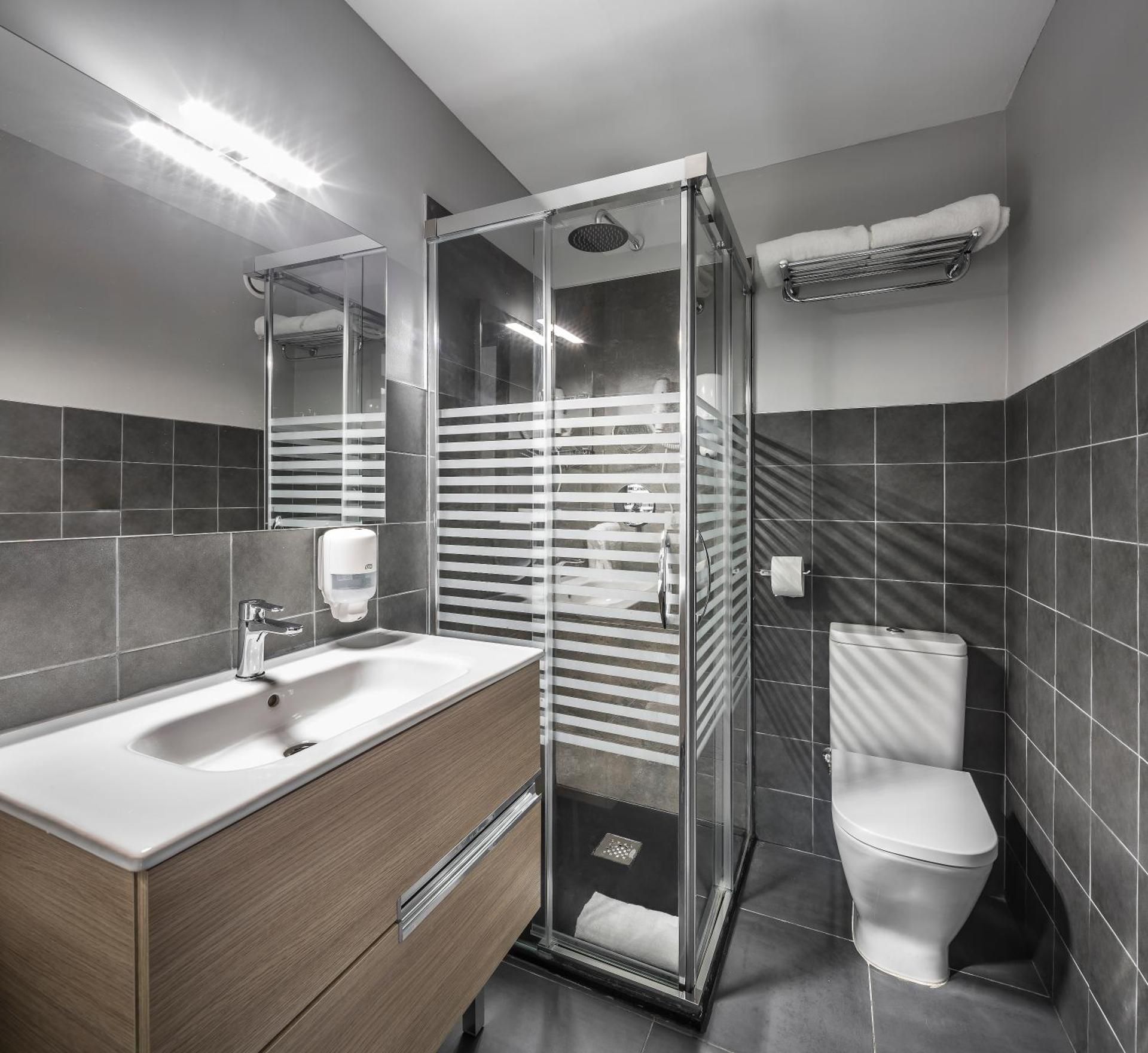 Catalina Suites San Nicolas Two-Bedroom Apartment 5