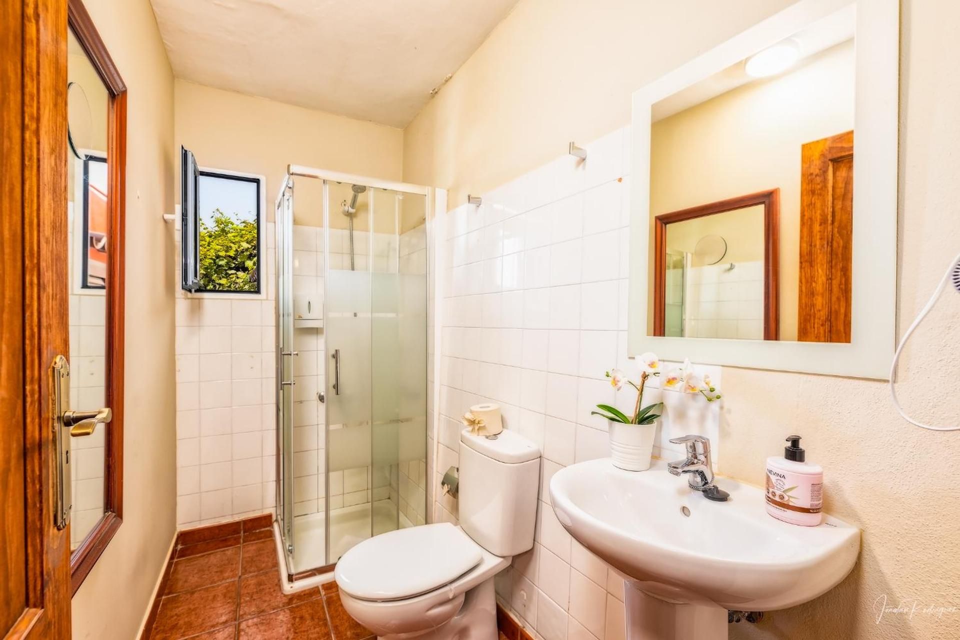 Casa Jurado Double Room with Private External Bathroom 56