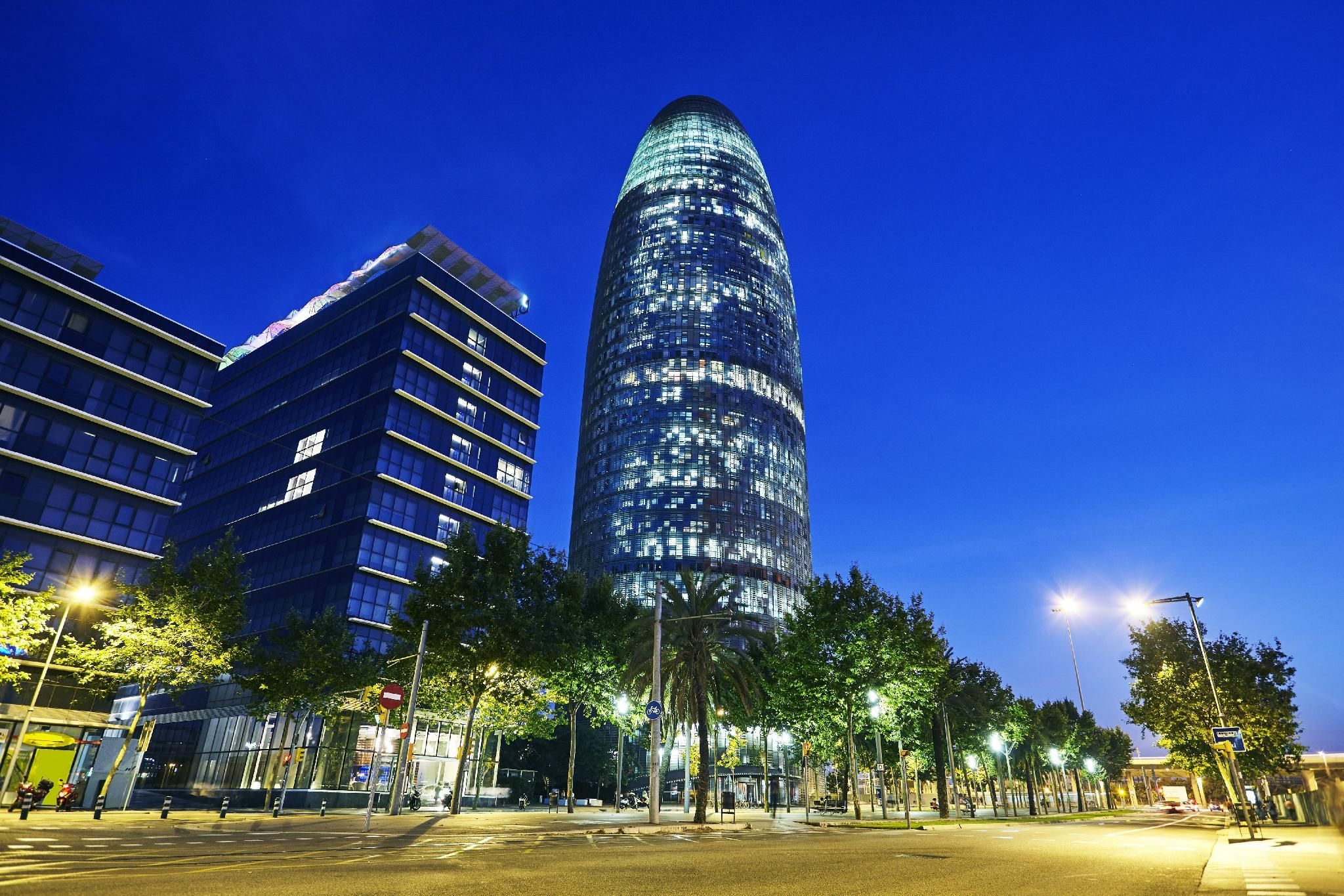 DragonTree Barcelona - apartamentos turisticos 5 min from the BEACH