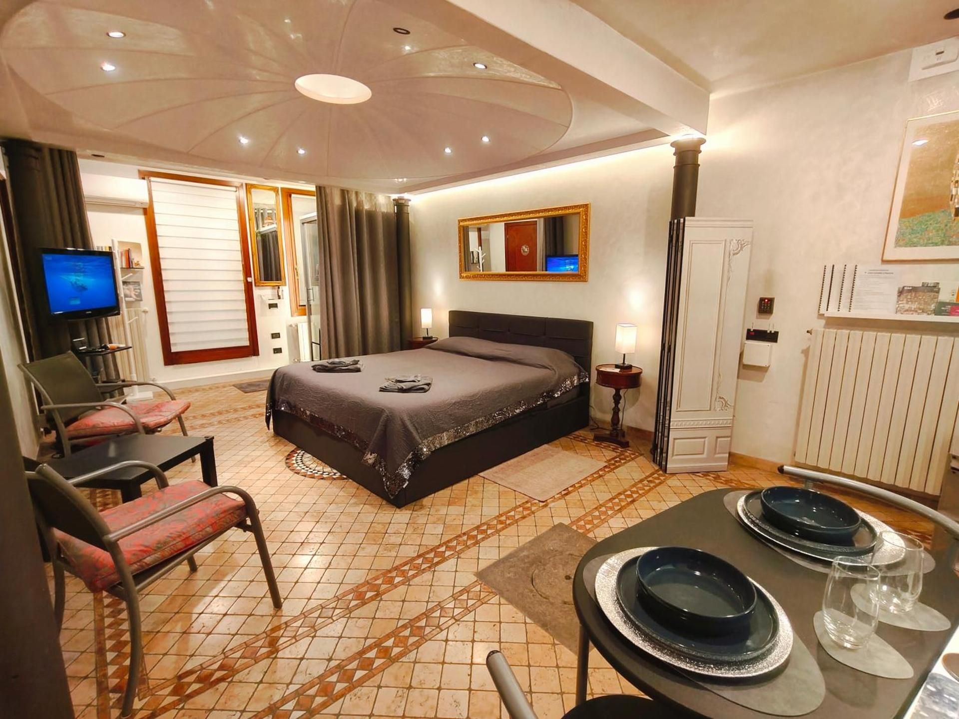 Mini-appartamento indipendente vicino Ospedale Padova - Room Galileo Large Double Room