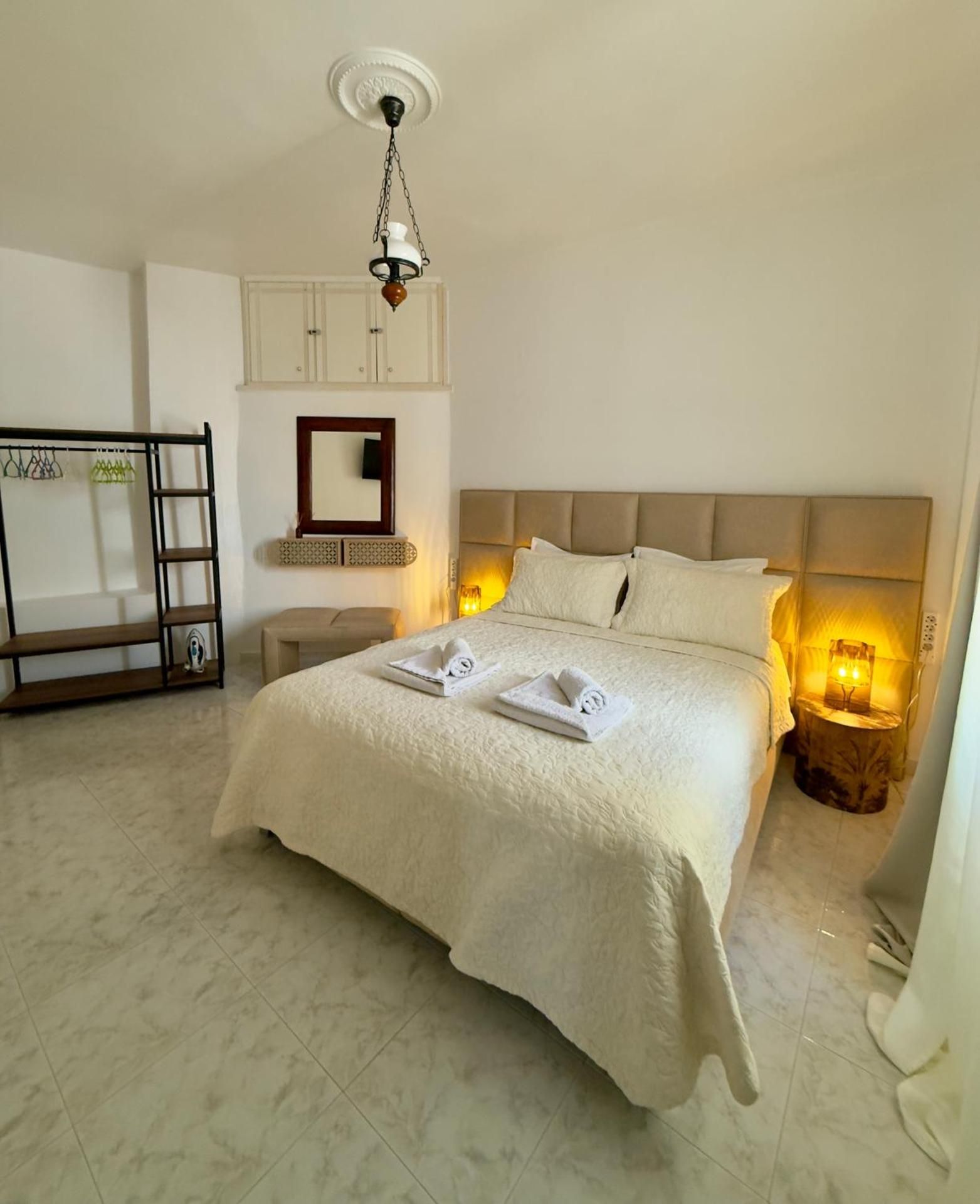 Maya Mallis Apartment with Sea View