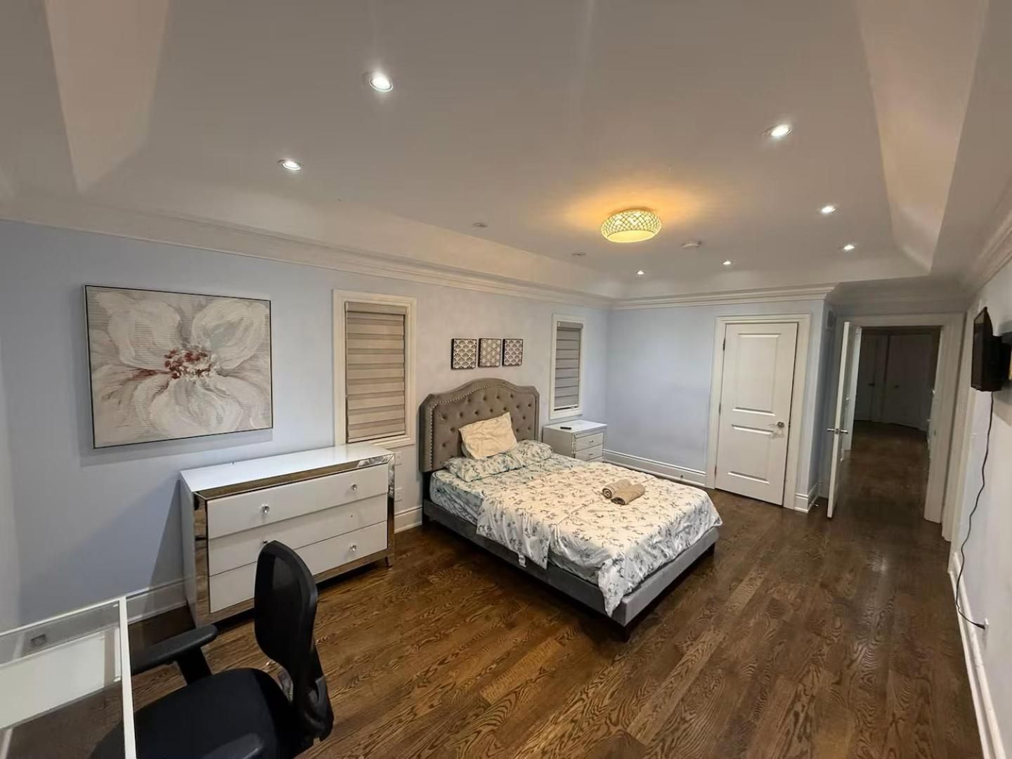 Ensuite in New Home with Parking, Close to Bluffers Park, Lake Ontario, 15 Mins to Downtown