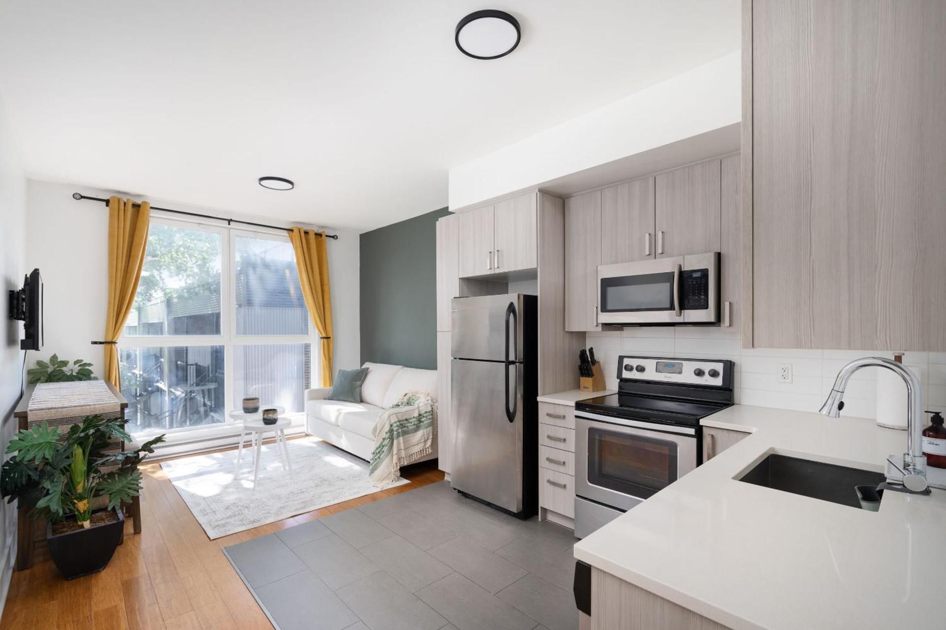 Hotel-Apart Prince Arthur King Studio with Sofa Bed 7