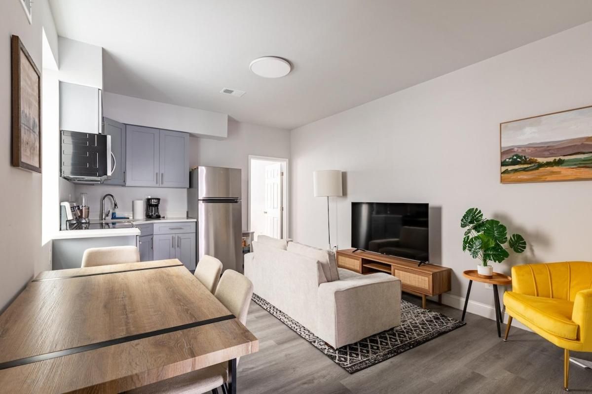 Philly Getaway - Chic Stay Near Center City