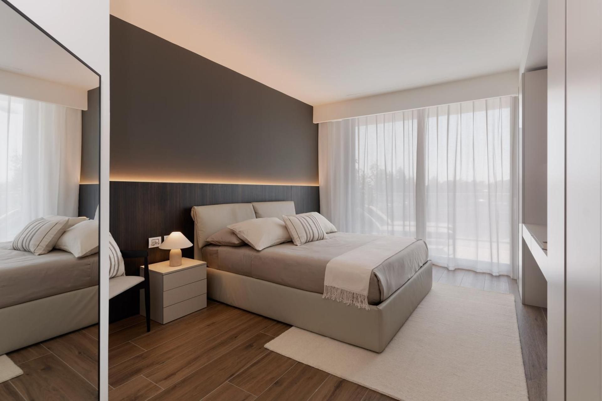 Farus Living Superior One-Bedroom Apartment with Balcony