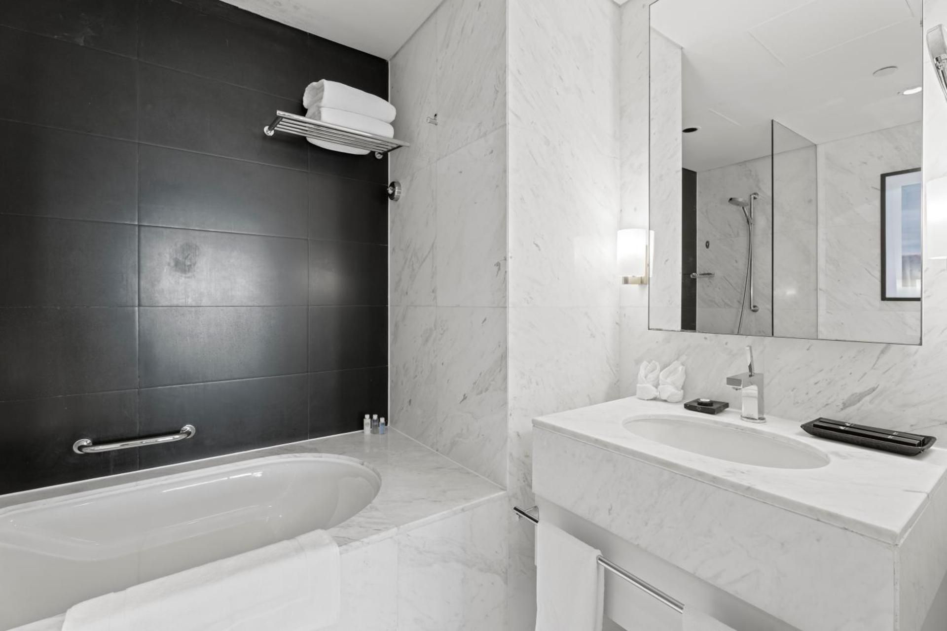 Abi Holiday Homes - Studio & 1BR Dubai Mall Fashion Avenue Residences Studio 29