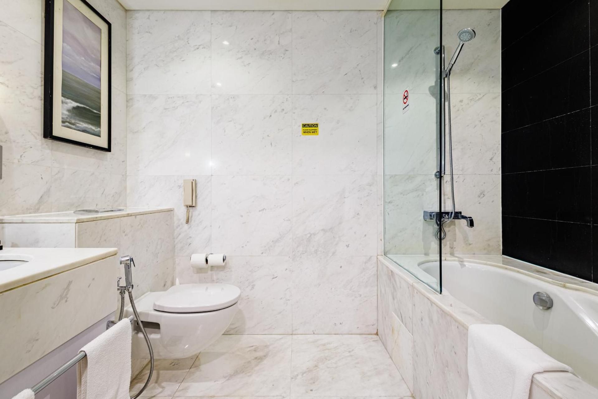 Abi Holiday Homes - Studio & 1BR Dubai Mall Fashion Avenue Residences Studio 21